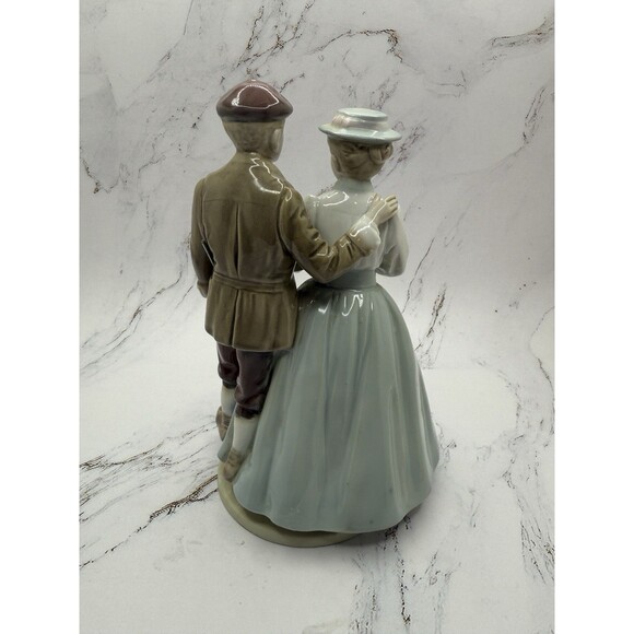 Vintage Ardalt Japan Golfers Couple Music Figurine, Romantic Golf Scene - Picture 3 of 14